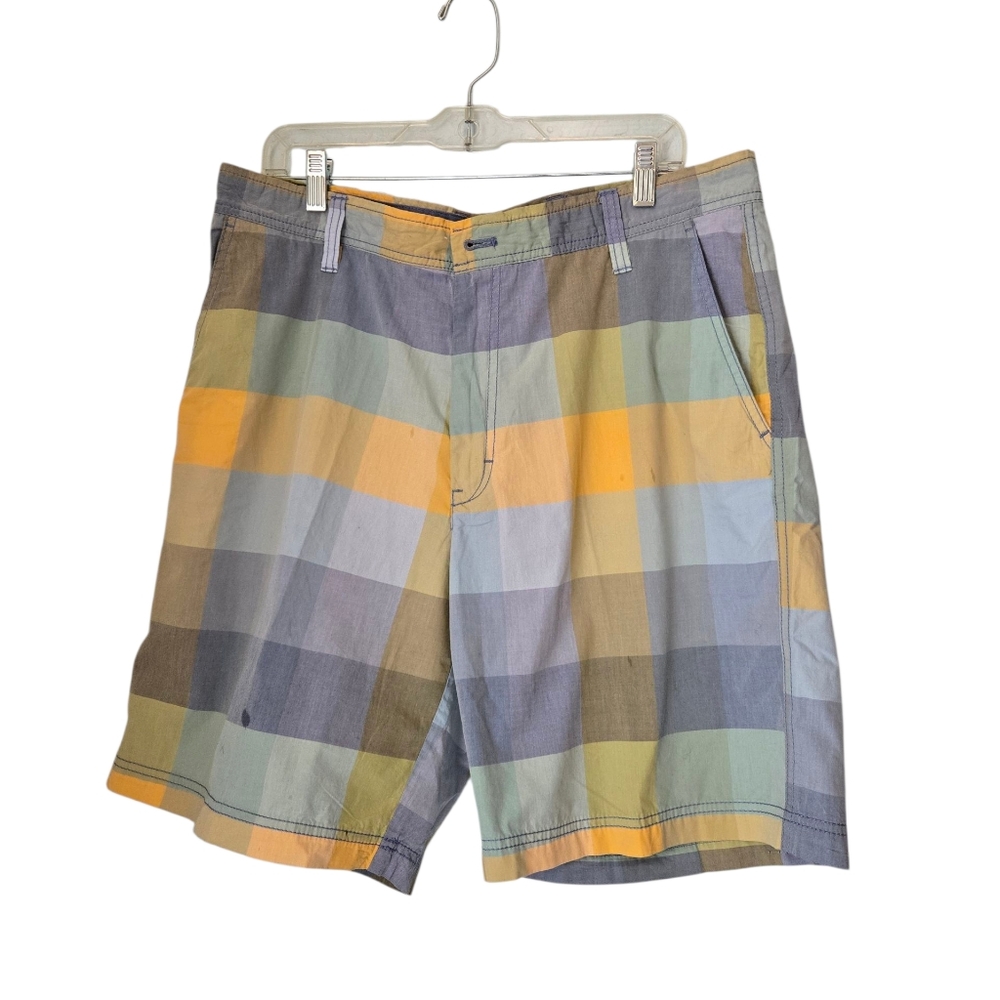 Izod Men's Golf Plaid Shorts in Blue, Yellow, and Gray Size 38